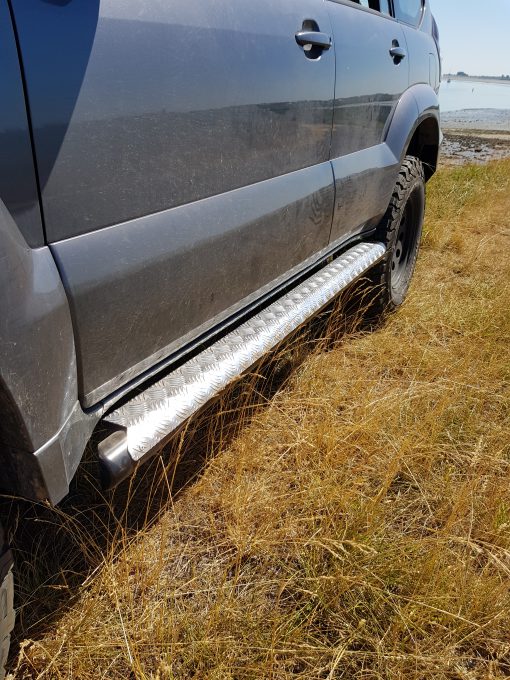 F4x4 - ROCK SLIDERS TOYOTA LANDCRUISER 125 SERIE 3drs