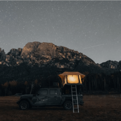 Alternative view of FRONT RUNNER - TENT LADDER