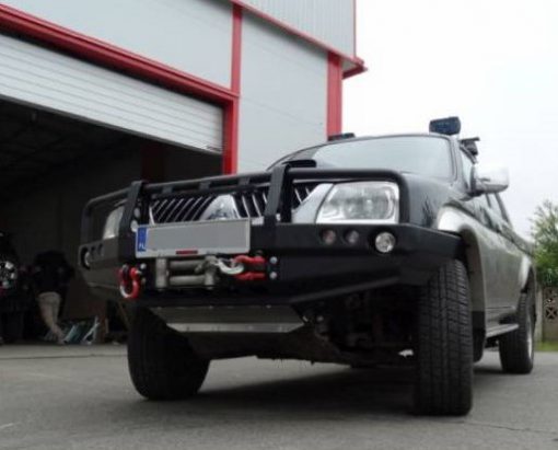 F4X4 - VOORBUMPER MITSUBISHI L200 III 96-05