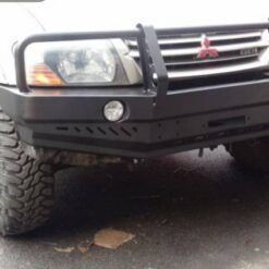 F4X4 - VOORBUMPER MITSUBISHI PAJERO III 99-06