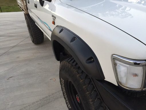 Spatbord verbreders voor Toyota Hilux - 106 Dubbel Cabine - 95mm - Front Only