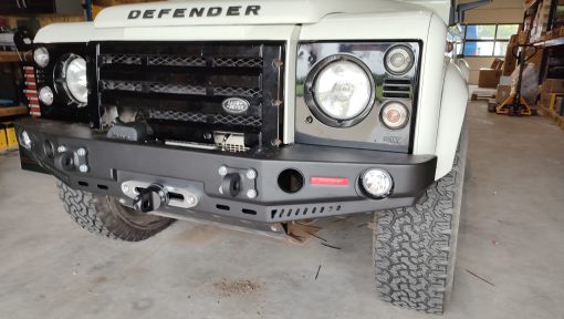 F4X4 - VOORBUMPER LAND ROVER DEFENDER - Zonder Bullbar, met A/C - Afbeelding 2