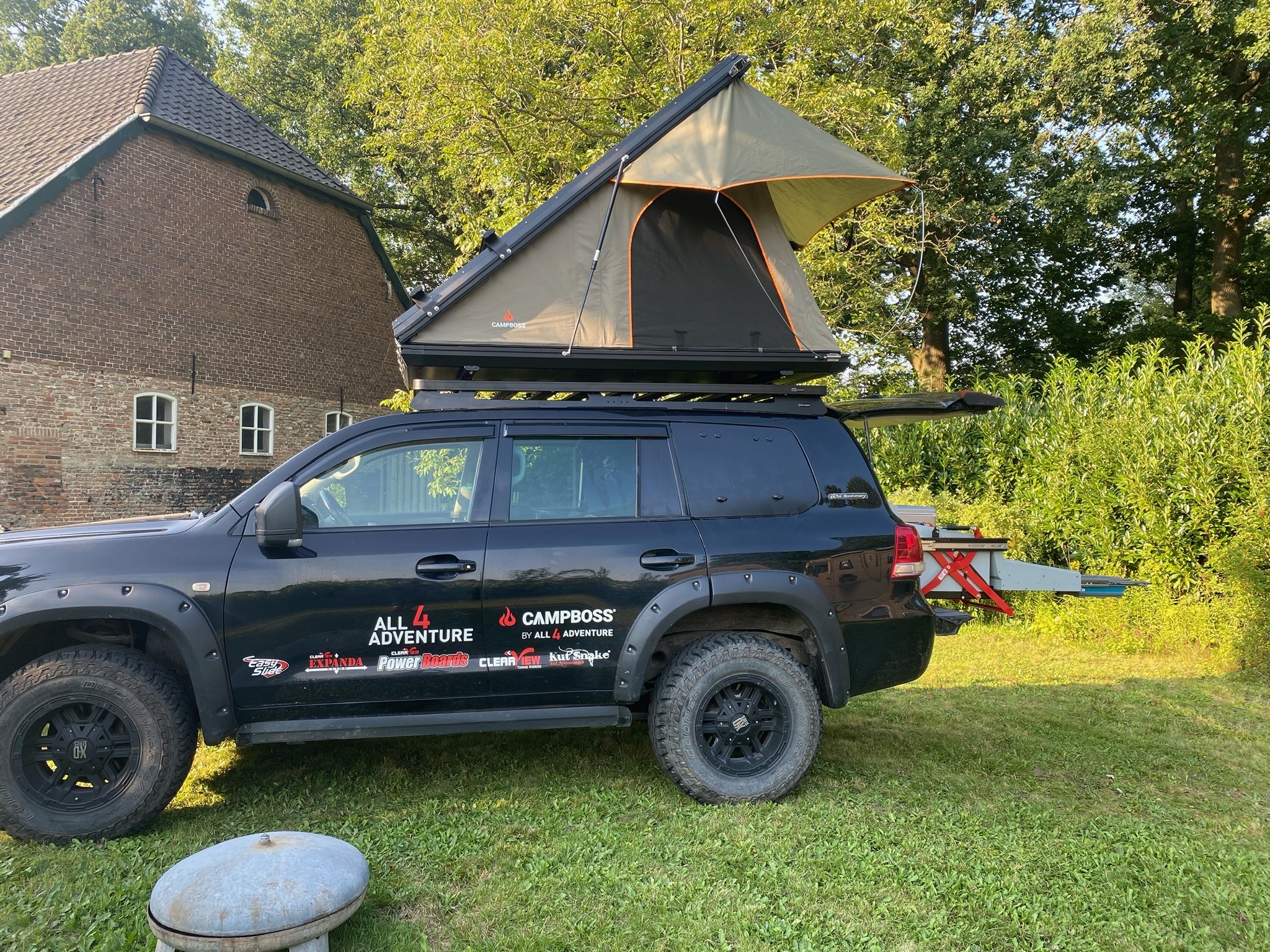 Roof outlet top camper