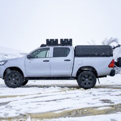 FRONT RUNNER - TOYOTA HILUX DC (2015-CURRENT) SLIMSPORT ROOF RACK KIT / LIGHTBAR READY - Afbeelding 6