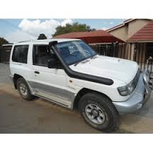 RV Snorkel Mitsubishi Pajero Target 98-00