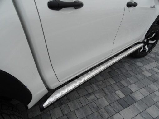 F4X4 - ROCK SLIDERS TOYOTA HILUX REVO 2016-2019 - Afbeelding 4