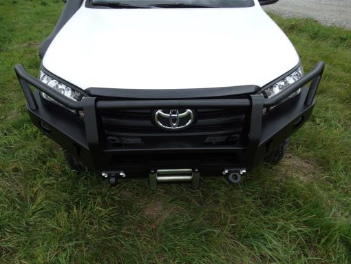 F4X4 - VOORBUMPER MET BULLBAR TOYOTA HILUX REVO 2016-2019 SHOWROOMMODEL - Afbeelding 9