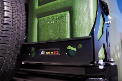 F4X4 - JERRYCAN HOUDER VOOR RESERVEWIELDRAGER SUZUKI JIMNY IV 2018-