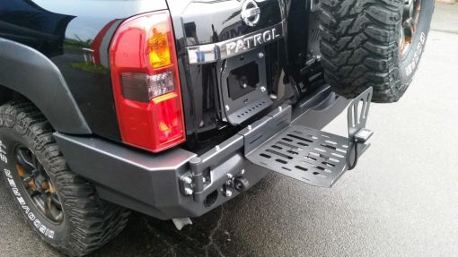 F4X4 - JERRYCAN HOUDER NISSAN PATROL Y61/ GU4 SHOWMODEL