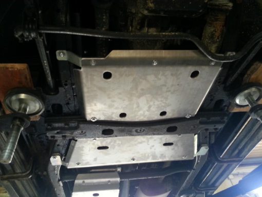 F4X4 - BESCHERMING VOOR VERSNELLINGSBAK NISSAN PATROL Y61 en GU4 - Afbeelding 2