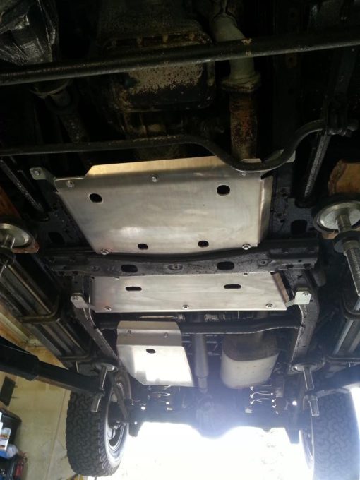 F4X4 - BESCHERMING VOOR VERSNELLINGSBAK NISSAN PATROL Y61 en GU4 - Afbeelding 4