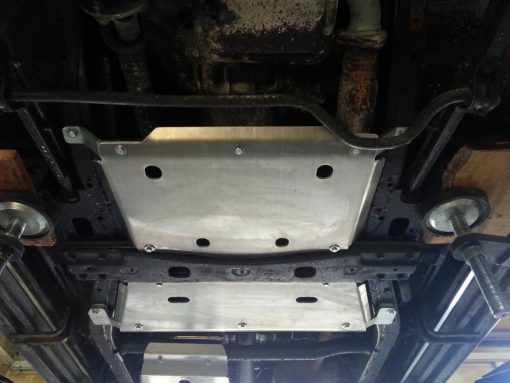 F4X4 - BESCHERMING VOOR VERSNELLINGSBAK NISSAN PATROL Y61 en GU4 - Afbeelding 3
