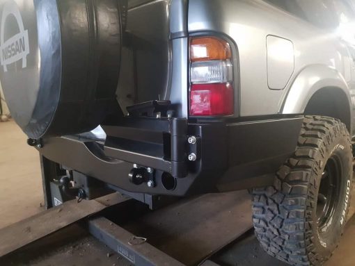 F4X4 - RESERVEWIEL DRAGER NISSAN PATROL Y61 en GU4 - Afbeelding 4