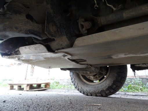 F4X4 - VERSNELLINGSBAK EN TUSSENBAK BESCHERMING VOOR TOYOTA HILUX 05-08 - Afbeelding 2