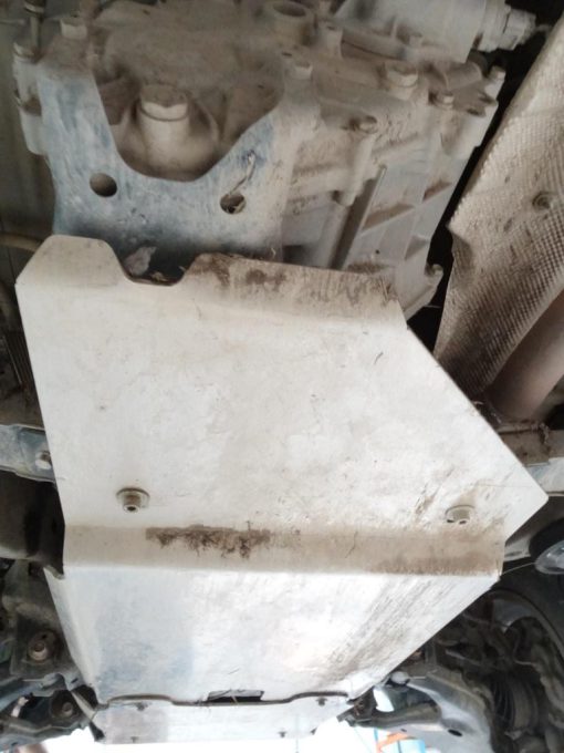 F4X4 - VERSNELLINGSBAK EN TUSSENBAK BESCHERMING VOOR TOYOTA HILUX 05-08 - Afbeelding 4