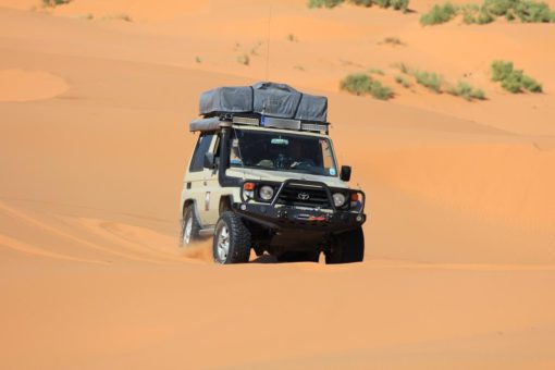 F4X4 - DAKREK TOYOTA LANDCRUISER HZJ71 - Afbeelding 5