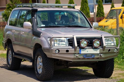 F4X4 - VOORBUMPER TOYOTA LANDCRUISER 105 SERIE