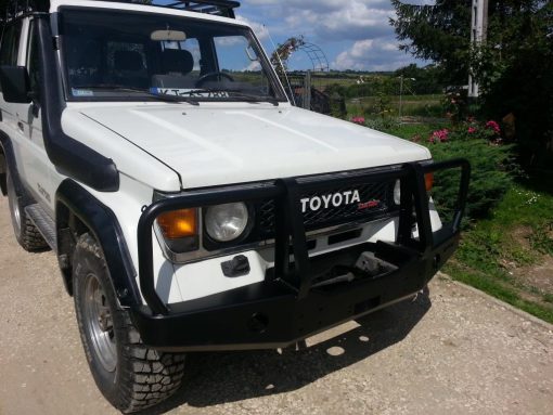 F4X4 - VOORBUMPER TOYOTA LANDCRUISER 70 SERIE