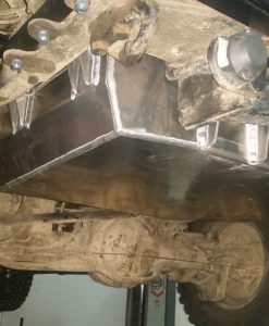 F4x4 - ADDITIONELE BRANDSTOF EN WATERTANK VOOR TOYOTA LANDCRUISER 100 SERIE