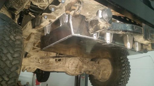 F4x4 - ADDITIONELE BRANDSTOF EN WATERTANK VOOR TOYOTA LANDCRUISER 80 SERIE