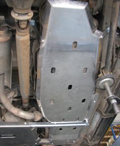 F4X4 - BRANDSTOFTANK BESCHERMING VOOR TOYOTA LANDCRUISER 200 SERIE
