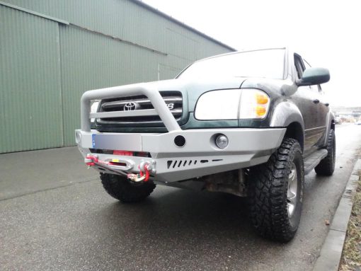 F4X4 - VOORBUMPER TOYOTA SEQUOIA 01-04