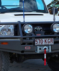 ARB Deluxe Bumper - Toyota LandCruiser 70 Series 2007-2012, 2012on - w/o fender flares - 47.6mm Tube