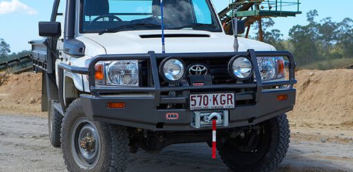 ARB Deluxe Bumper - Toyota LandCruiser 70 Series 2007-2012, 2012on - w/o fender flares - 47.6mm Tube