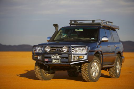 ARB Deluxe Bumper - Toyota LandCruiser 100 Series 2002on - IFS Models