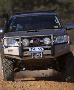 ARB Deluxe Bumper - Toyota Hilux 2011-2015 4x4 w/ Fender Flares - Suits OE & ARB Fog Lights