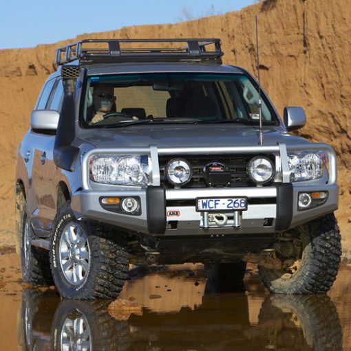 ARB Deluxe Bumper - Toyota LandCruiser 200 Series 2007-2012 - w/ Headlight Washers