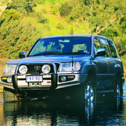 ARB Sahara Bumper - Toyota LandCruiser 100/105 Series & Lexus LX470 Polished Centre Tube