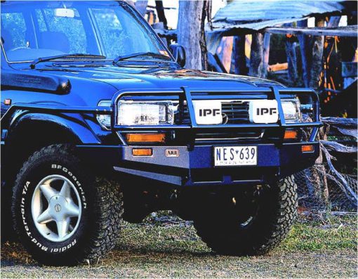 ARB Deluxe Bumper - Toyota LandCruiser 80 Series - w/o fender flares - No Airbag
