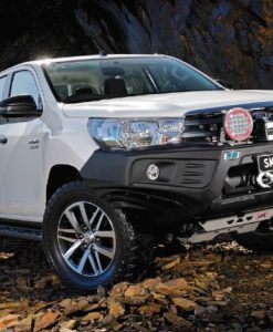 ARB Smartbar - Stealthbar Toyota Hilux 2015on - Wide Body - No Sensors - Winch Compatible