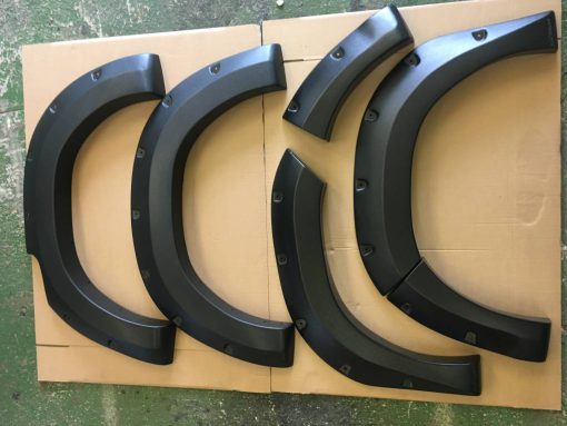 Spatbord verbreders voor Toyota Hilux (Rocco) 2022+ - 75mm breed - Afbeelding 2