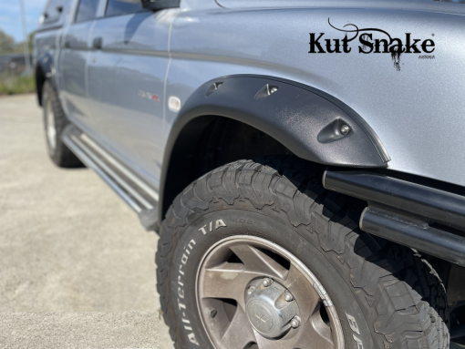 Spatbord verbreders voor Mitsubishi L200 MK - 1996-2006 - 75 mm breed - Afbeelding 3