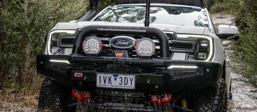 ARB Summit Sahara MKII Bumper - Ford Ranger New-Generation 2022+ Black Centre Tube w/ LED Light Bar - Afbeelding 2