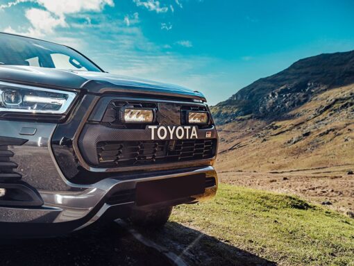 Lazer Lights - Toyota Hilux GR Sport (2023+) Grille Kit - Afbeelding 3