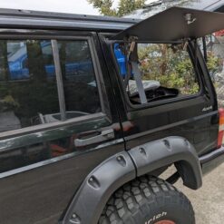 Alternative view of Emuwing Jeep Cherokee XJ 1984-2001 4drs