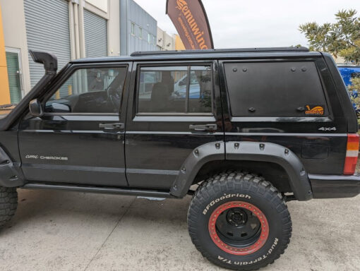 Emuwing Jeep Cherokee XJ 1984-2001 4drs - Afbeelding 5