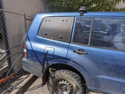 Emuwing Mitsubishi Pajero Gen3 ( NM-NP ) 1999-2006 4drs - Afbeelding 2