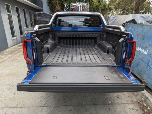Huracan Fabrication - Volkswagen Amarok (2023 - ) Tailgate Storage Mod - Afbeelding 3