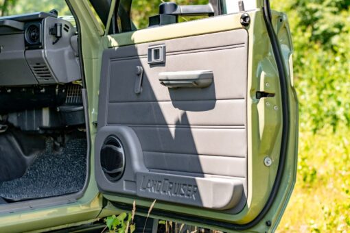 ONCA - Speaker Panels Toyota Land Cruiser HZJ