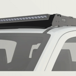 Alternative view of Front Runner - Isuzu D-Max / Mazda BT50 (2020-heden) Slimsport Rek 40" Licht Balk wind deflector